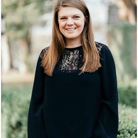 Meet your Posher, Kaitlyn - Picture 2 of 2